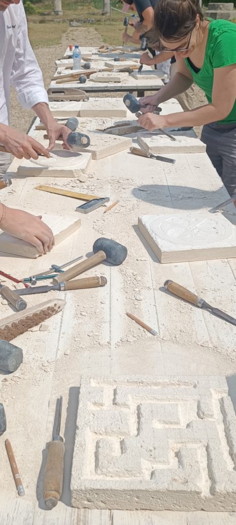 Screenshot_2024-09-28-23-11-22-052_com.miui.gallery